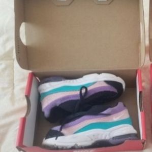 Toddler Nike kicks